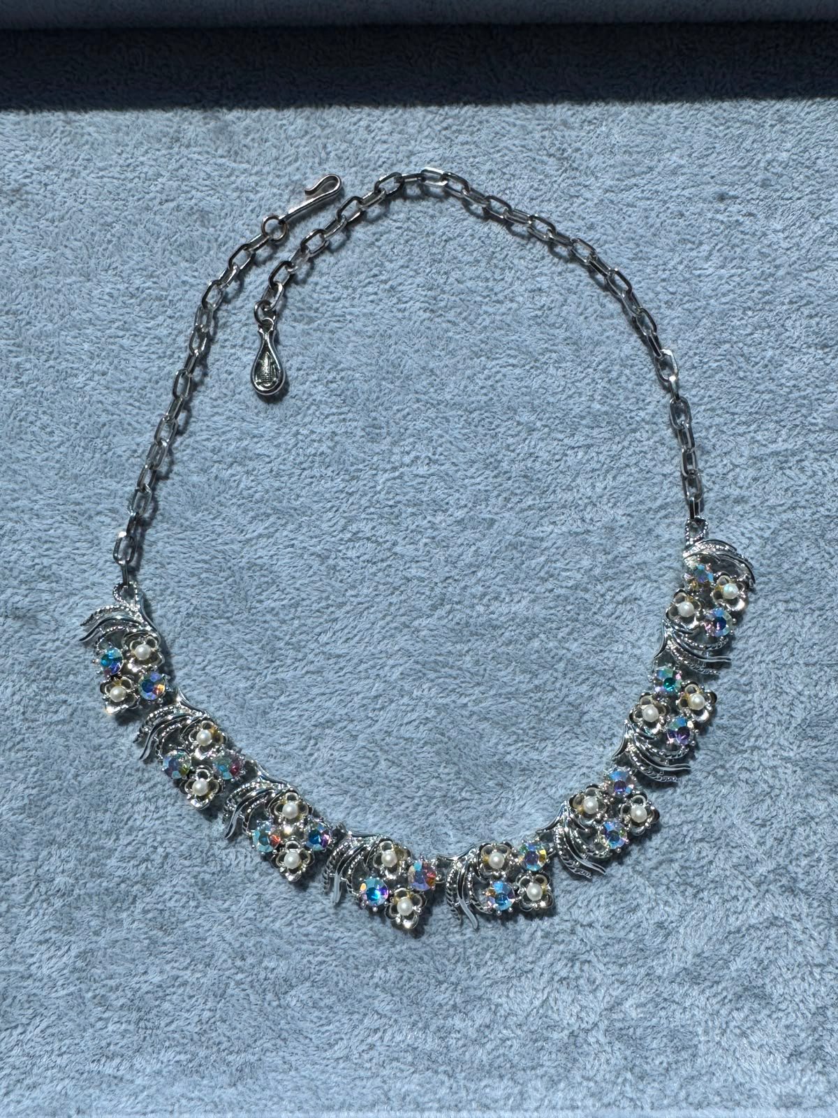 1 Faux Pearl Silver Tone Necklace - Image 1