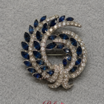 Vintage Silver-Tone Sapphire Blue Crystal Floral Wreath Brooch