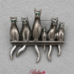 Vintage Silver-Tone Cat Family Brooch with Green Eyes